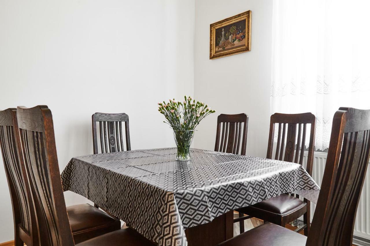 Top Location Apartments Topolowa Street คราคูฟ ภายนอก รูปภาพ
